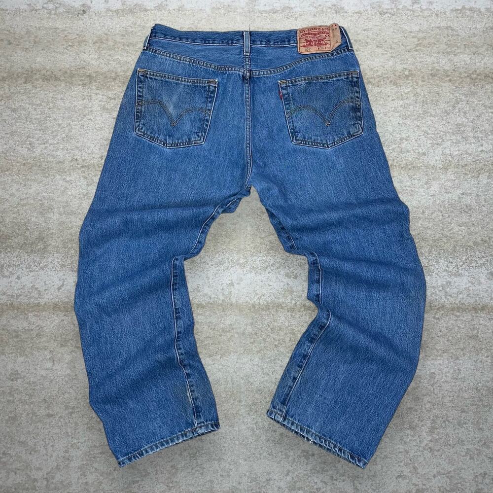 Vintage 90s Levis Jeans 501 36x30 Regular Straight Fit Medium Wash Denim